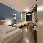 Appartamento Harbour Heart 2 With Balcony And Kitchen